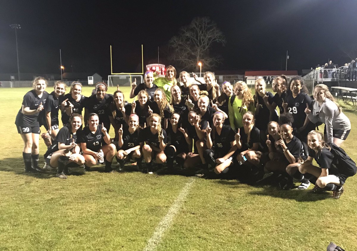 WLKnightsSoccer's tweet photo. 1st round down, 2nd round bound, let’s gooooo Lady Knights!!

#SwordsUp⚔️🛡
#Road2State🛣 
#Chasin5💍🏆 https://t.co/jfThAyfYeM