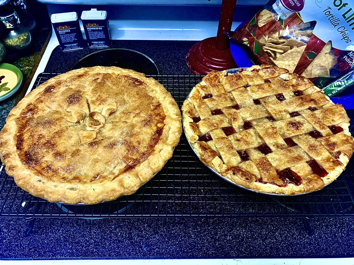 SteveDaulton5's tweet photo. Pie??? Yes please!!!! https://t.co/fK5q0BesDB