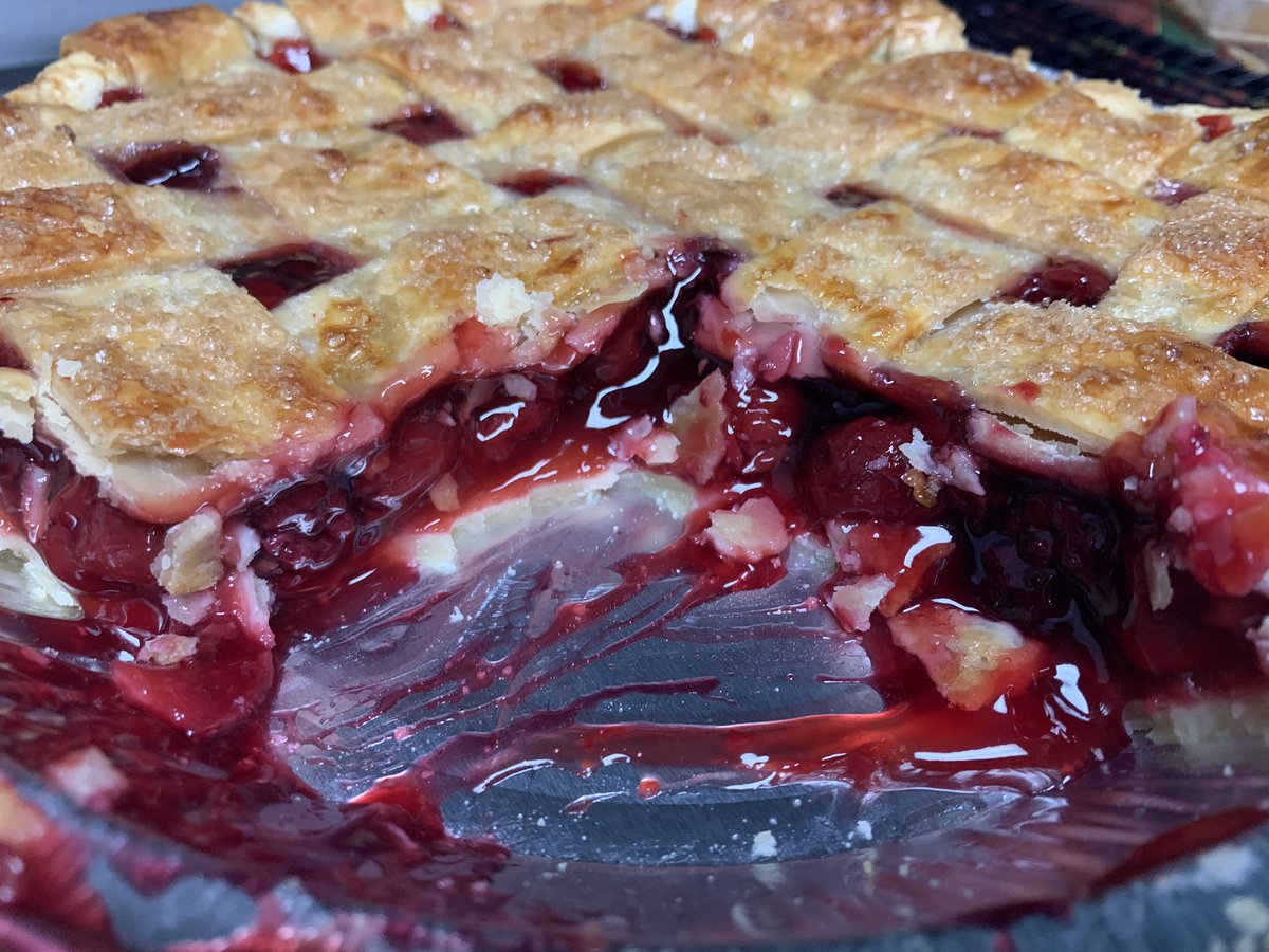 SteveDaulton5's tweet photo. Pie??? Yes please!!!! https://t.co/fK5q0BesDB