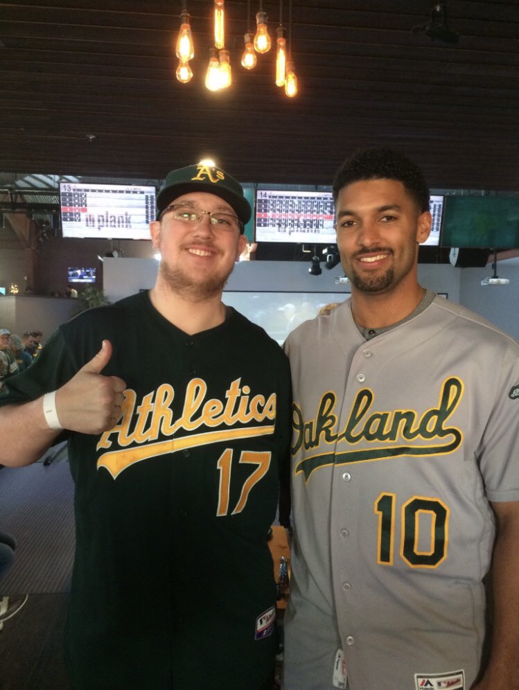 schlimmshady's tweet photo. Same old π©, just a different day. Good luck to #TwitterlessMarcus in Toronto - or Buffalo, or wherever they can play.
Also, ππ» John Fisher. Youβre the baby in baby GAP. Wouldnβt even sign Marcus to your favorite 1 year contract? #GTFOH #Sell #CancelJohnFisher https://t.co/CnzDrAiooG