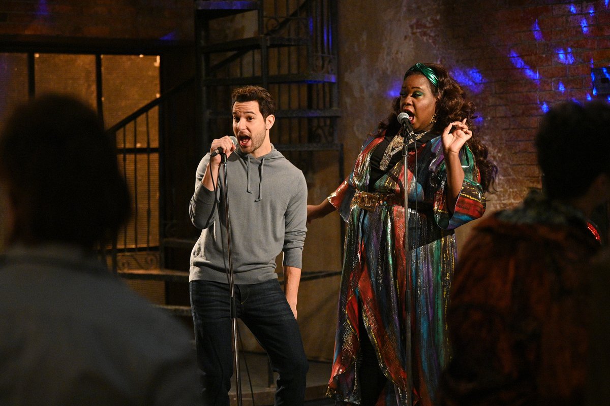 Skylar Astin (@skylarastin) on Twitter photo RT if you would die to have <a href="/thealexnewell/">Alex Newell</a> as your karaoke partner cause big SAME. #ZoeysPlaylist RT if you would die to have <a href="/thealexnewell/">Alex Newell</a> as your karaoke partner cause big SAME. #ZoeysPlaylist