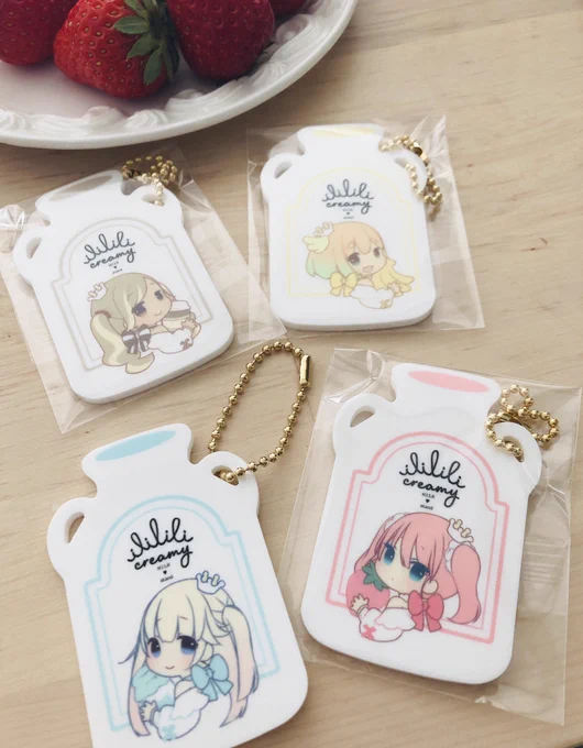 アクリルキーホルダー届いたー✨ 