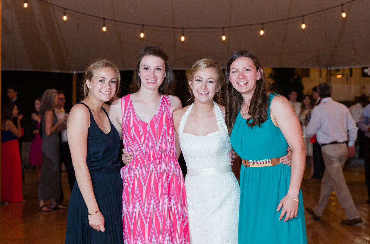 Day 6! Leaning on my family during hard times. Beyond thankful for the love and support my family always has given me. Different members of my family have had different experiences with mental health. Talking and being open with my family members helps us all in our own ways.