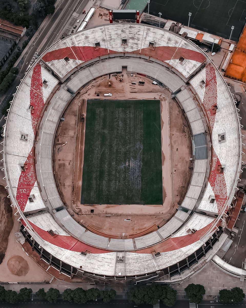 RiverLPM's tweet photo. 🏟️😍 El más hermoso, lejos.

📸 @adricampanelli

👉 https://t.co/c5XejfxSXF https://t.co/bGpF6nMAUq