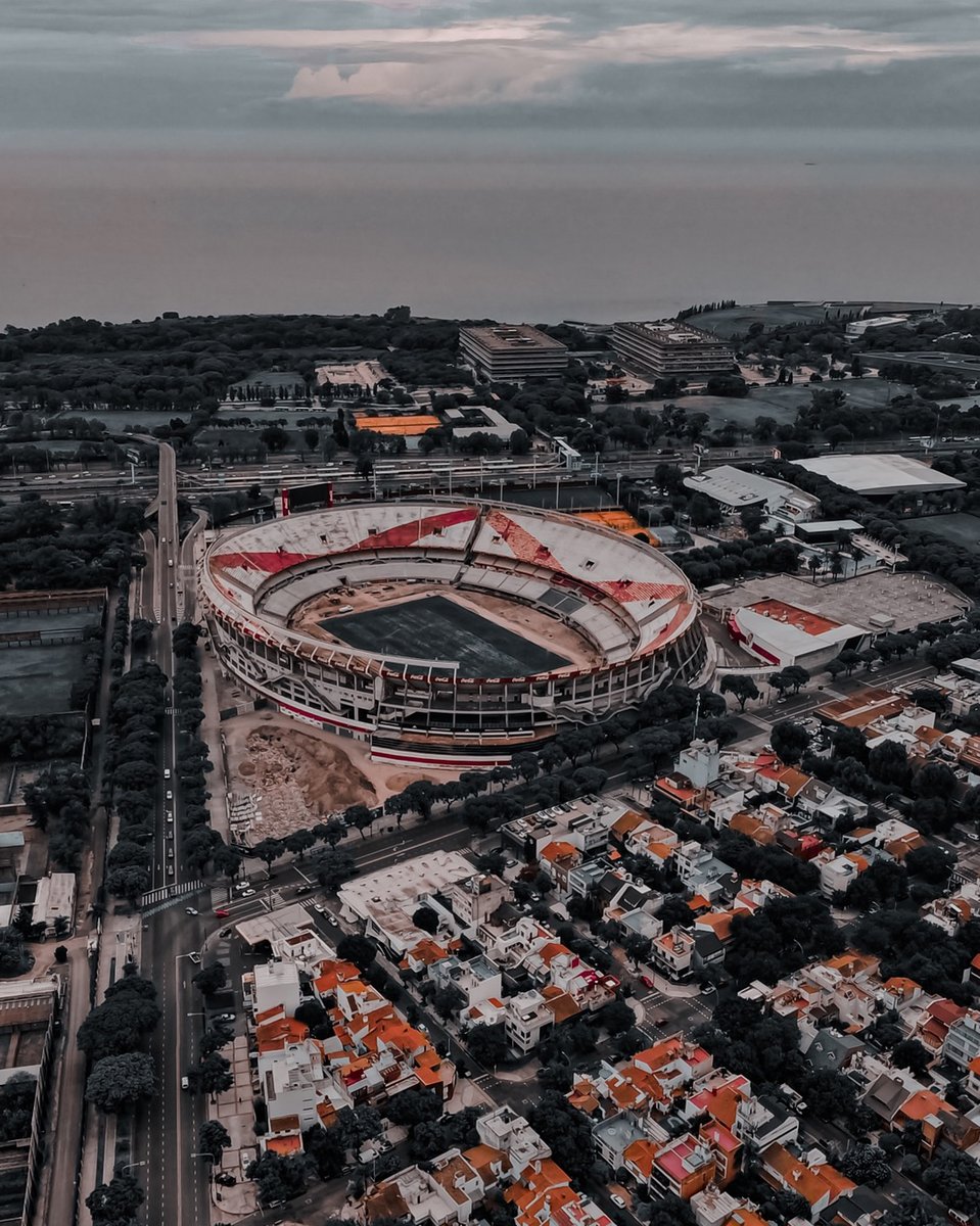 🏟️😍 El más hermoso, lejos.

📸 @adricampanelli

👉 bit.ly/39nu7MV