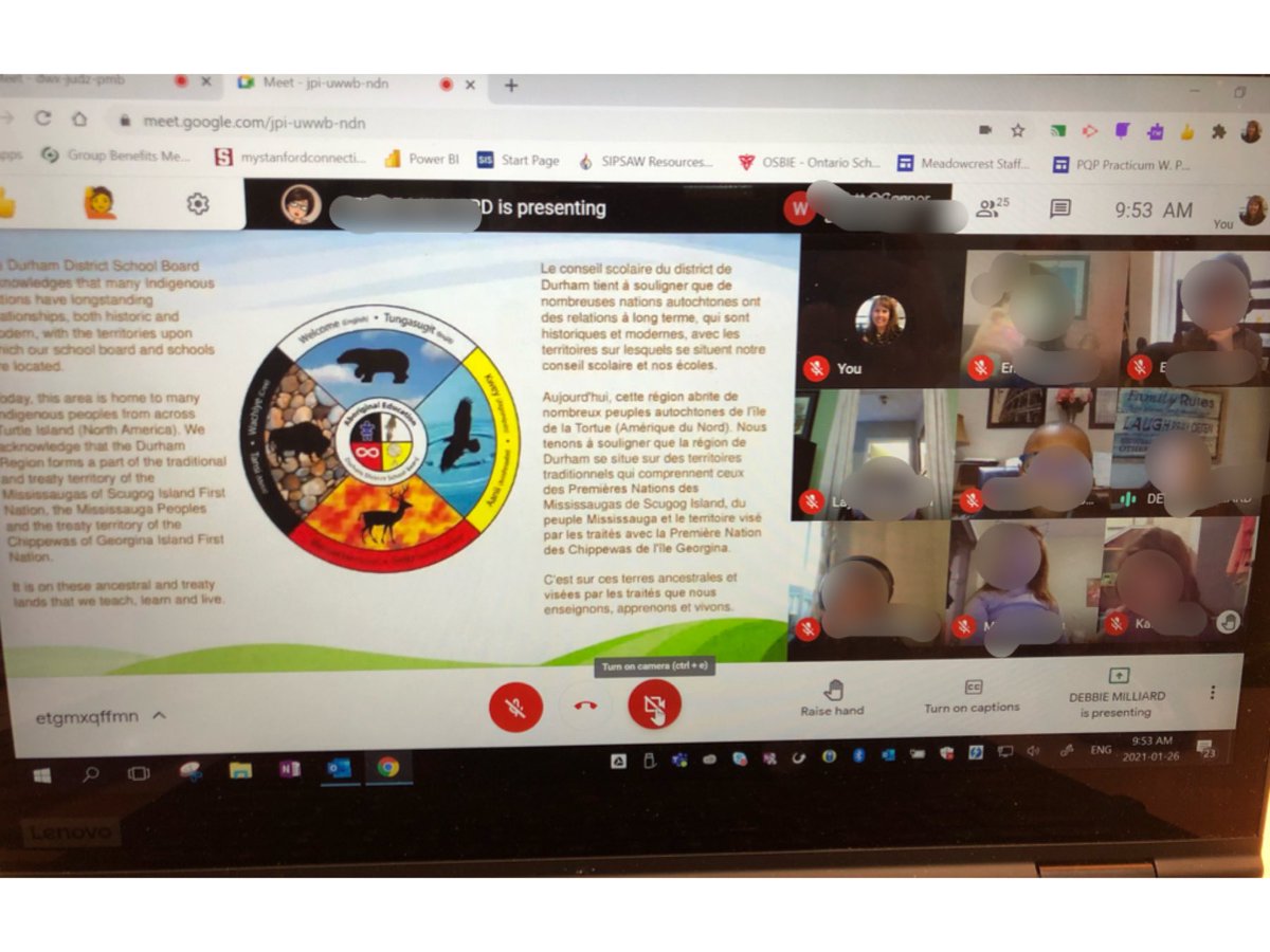 MeadowcrestPS's tweet photo. Every morning Mme L’s Grade 1 FI class begins the day with the land acknowledgment read en français. @DDSB_Indigenous @ddsbfrench @equity_DDSB #ddsbindigenous #ddsbequity https://t.co/23Fy2HfSzH