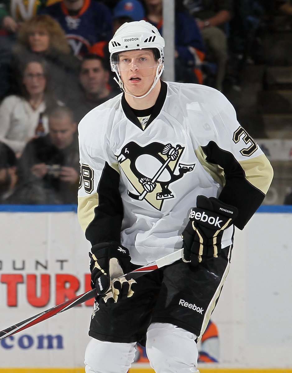 The pipeline from Hanover to Pittsburgh continues as Drew O'Connor ’22 joins Lee Stempniak ’05, Ben Lovejoy ’06, Tanner Glass ’07 and Nick Johnson ’08 to suit up for the <a href="/penguins/">Pittsburgh Penguins</a> after their time with the Big Green.

OC, Lovejoy &amp; Johnson all made their NHL debut with the Pens.