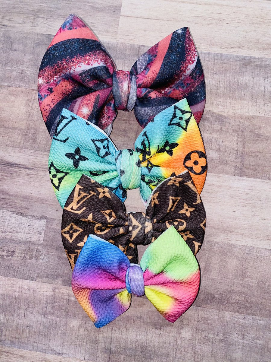 bowsbyamorie's tweet photo. Clearance bows have now been posted 💗💗💗 https://t.co/WalNnSzqNF