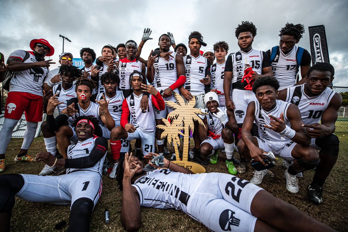 ThatBoyWebs's tweet image. Great Tournament Win This Weekend With The @defcon1_7on7 Family🏆🖤