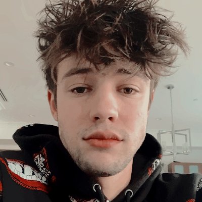 mrldlcrmnrldr's tweet photo. 𝗦𝗘 𝗕𝗨𝗦𝗖𝗔 ⨾ 

• ᝰ nombre a elección. 
                    ↷ basquetbolista.

* ۪۰۫ trama a planear con @envronmntalsbxy

◤ fc sugerido : Cameron Dallas. ◢

                  ⦅ rt ⦆ https://t.co/OjwY0Dfem1