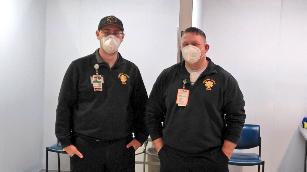 BCEMSMedics's tweet photo. @BCEMSMedics Paramedics Jordan &amp; Jeff are helping administer Covid-19 vaccine today at the @Mosaic_LifeCare clinic today at the @shopeasthills mall. 

We will continue to be there helping out at these community clinics any way we can.  @newspressnow @kq2 @StJosephPost https://t.co/Yo4C6FOcSM