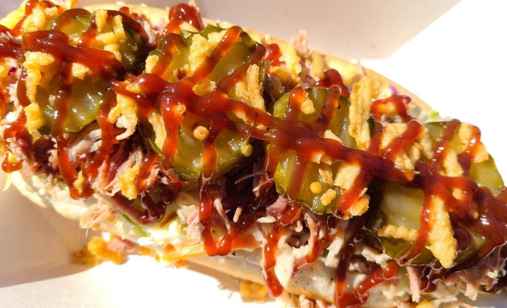 DivineDogs1's tweet photo. Divine Dogs tonight @StonegroveFC 5-7! #lifeisdivine #divinedogs #eatfresh #eatlocal #divinecatering https://t.co/1CBjox9wqN