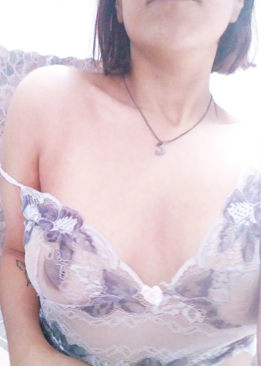 itzalien69's tweet photo. Holi bonito martes 
#gamergirl 
#Martesde
#MartesDeCulosDeliciosos 
#onlyfansbabies #OnlyfansFav #onlyfanslatam #onlyFans https://t.co/9um0lySyCO