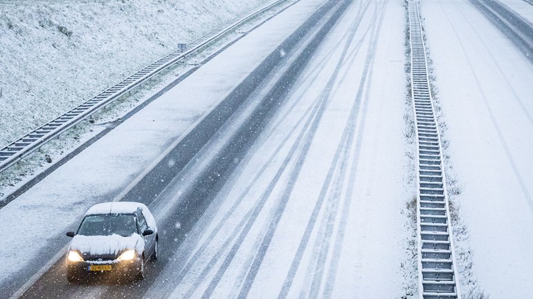 Let op: het kan erg glad worden rtvn.gr/Dv3r