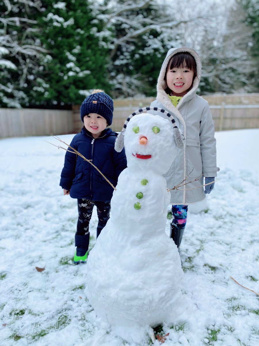 WaverleySchool's tweet photo. Some wonderful snowmen created by our pupils @WaverleySchool! #snowday #snowcreation #snowman #lockdowndistraction https://t.co/vrFZCVDWMe