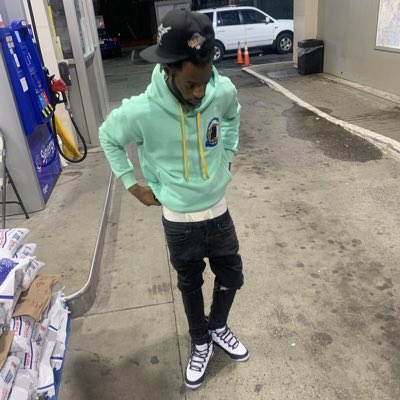 GoatHrlm1600's tweet photo. #NewProfilePic https://t.co/sXZO2ZhtDl
