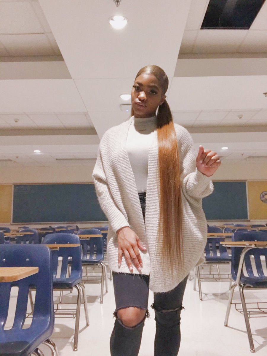 chythatfyeee's tweet photo. junior &amp; senior will only get meaner.. 😘 #lastfdoc #ncat21 https://t.co/R8cqbwyIBo