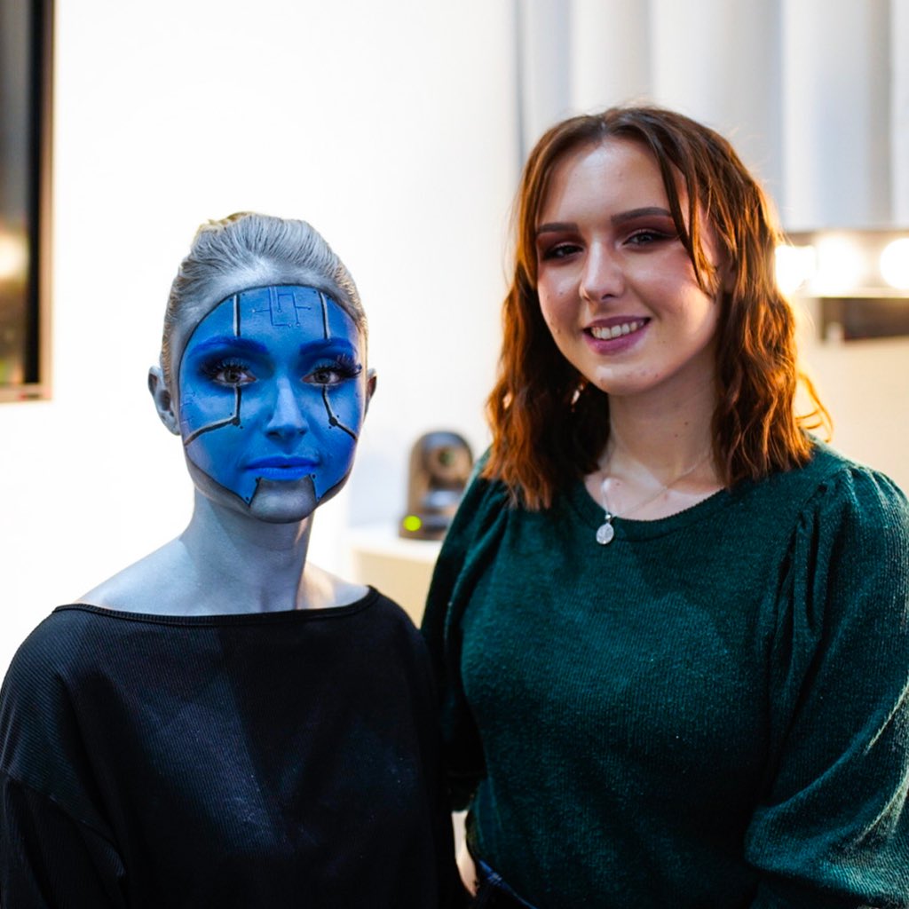 Merci beaucoup Mélissa d’être venue nous présenter ta passion ! Le rendu est incroyable ! 

Allez tous checker ses créations sur Insta : melmue