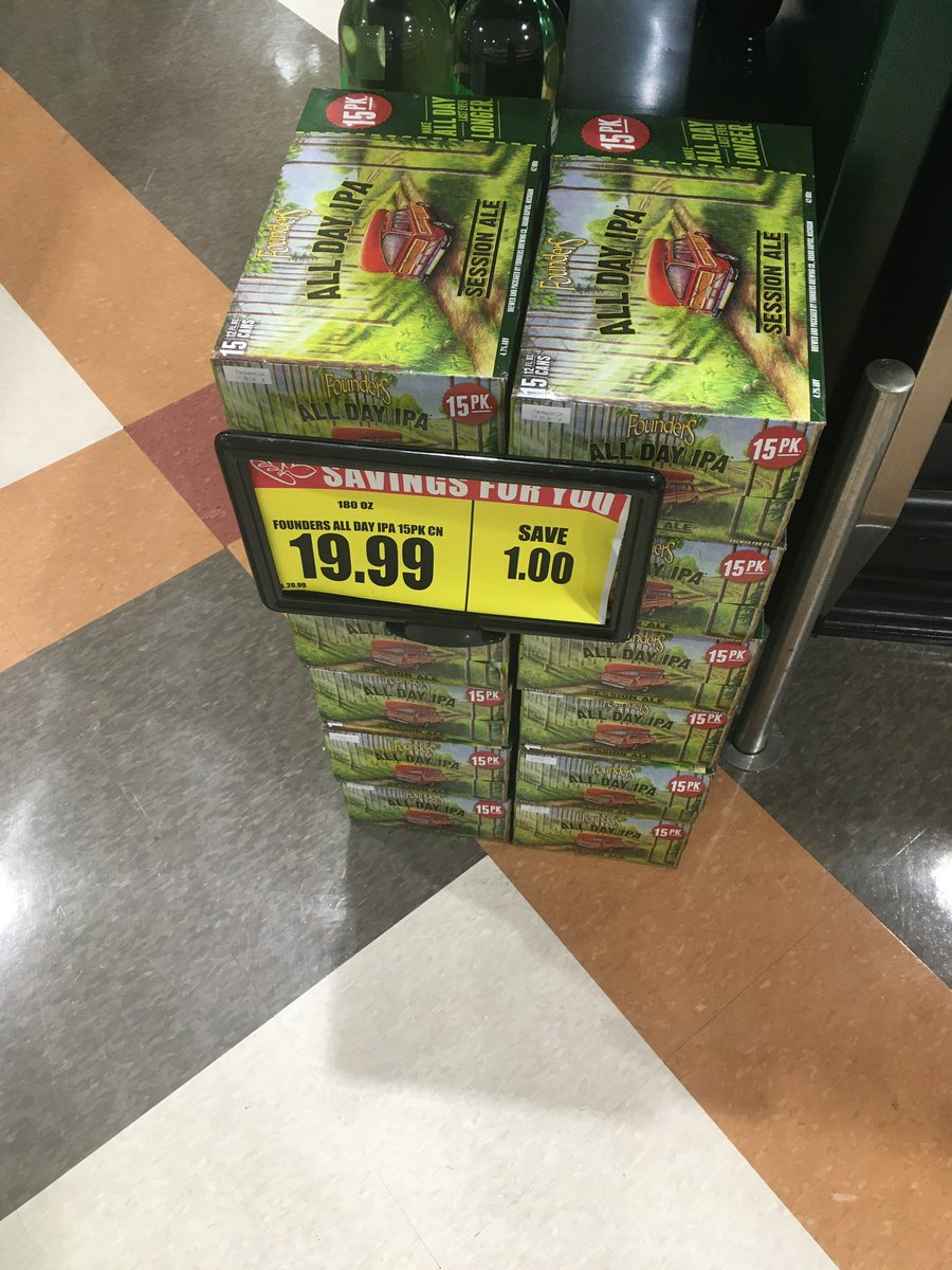 iswza's tweet photo. @HarrisTeeter store #317 or pretty much everywhere else outside the Disney airport pricing reasonableness zone. 🤔 https://t.co/nJC4Ewde8O