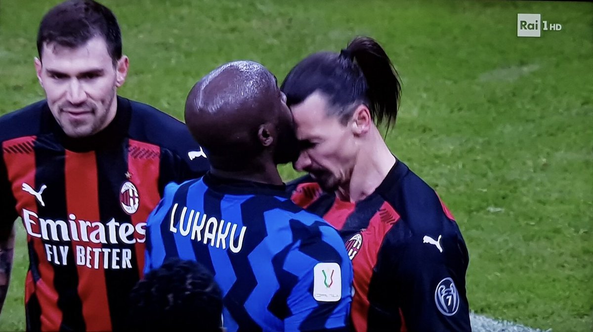 ZZiliani's tweet photo. Poi sarebbe il caso che qualcuno dicesse a #Ibra che un conto è esercitare la leadership sgravando i compagni dal peso delle responsabilità, un conto è voler fare Il bullo a ogni costo cercando la rissa senza motivo, quando anzi sei in vantaggio psicologico e di gol.
#InterMilan https://t.co/wxL9Ki3RBA