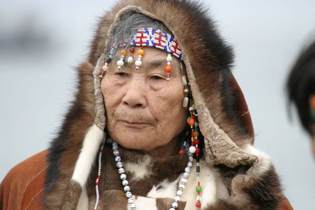 APWORLD9's tweet photo. today's news: 
1) russian famine woke up in beast mode 
2) Yerofey Khabarov was born 

but im only "technically associated" with russia... so enough about that... back to me: 

i found out my birthday was the same day i was born... life is crazy man #mythinkingface #OG #siberiYUH https://t.co/CyTZu7v1mg