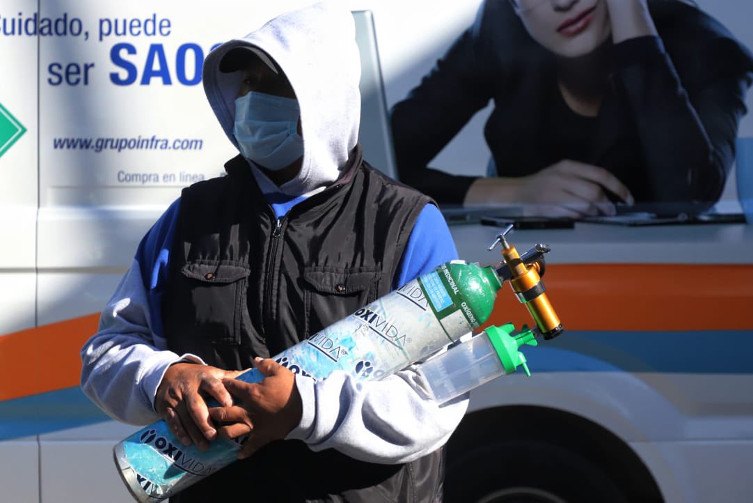 Claudiashein's tweet photo. Además de los dos puntos de carga gratuita de oxígeno en Iztapalapa y GAM, hoy anunciamos otros dos en Álvaro Obregón y Milpa Alta que despliega @SSaludCdMx con el apoyo de @GrupoInfraMX, el horario de servicio es lunes a viernes, de 9am a 6pm.

#JuntosVamosASalirAdelante https://t.co/62MMYc9CCx