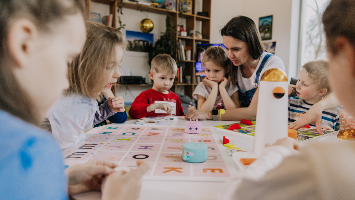 MatataStudioEDU's tweet image. Take a peek at our fabulous time in Ukraine. 

Thank you to Julia and her class for having us! 

Please get in touch if you would like to see Matatalab in your institution or home!

#Matatalab #MatatalabIdeaLab #GamifiedCoding #LearnandPlay #STEM #STEMEducation