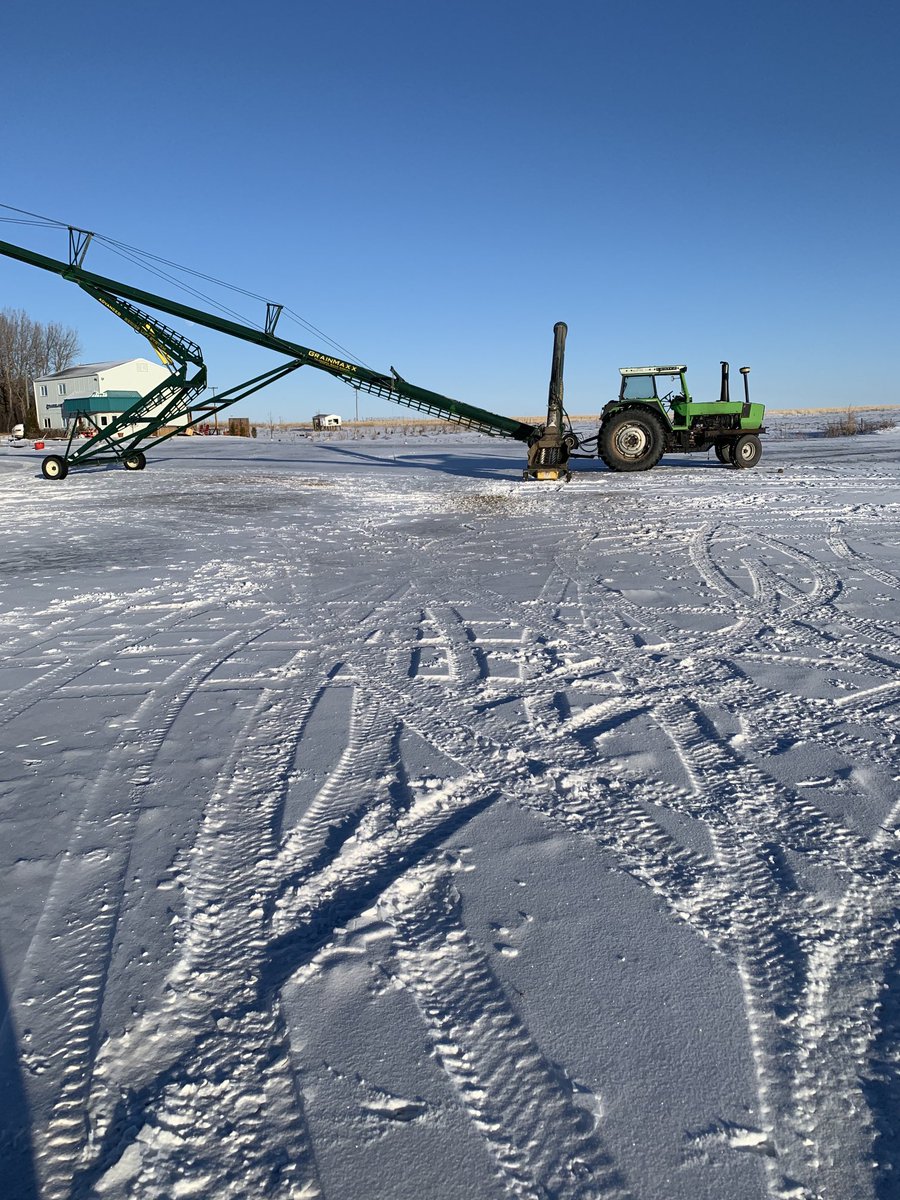 ⁦<a href="/cowie14/">Alicia Cowieson</a>⁩ #AGIonyourfarm Green machine is ready to roll!