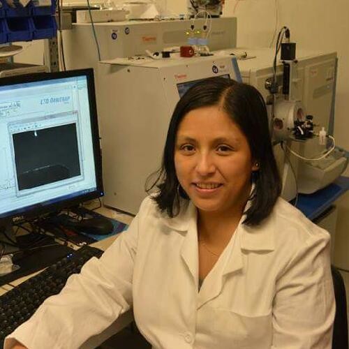 FemalesInMS's tweet photo. Today the #FeMSSpotlight is on Patricia A. Gonzales Hurtado! @PatriciaG_PhD is a Staff Scientist at the Laboratory of Malaria Immunology and Vaccinology/NIAID/NIH where she manages an MS facility leading ID of malaria biomarkers &amp; vaccine targets using metabolomics &amp; proteomics. https://t.co/LojhkOzFc8