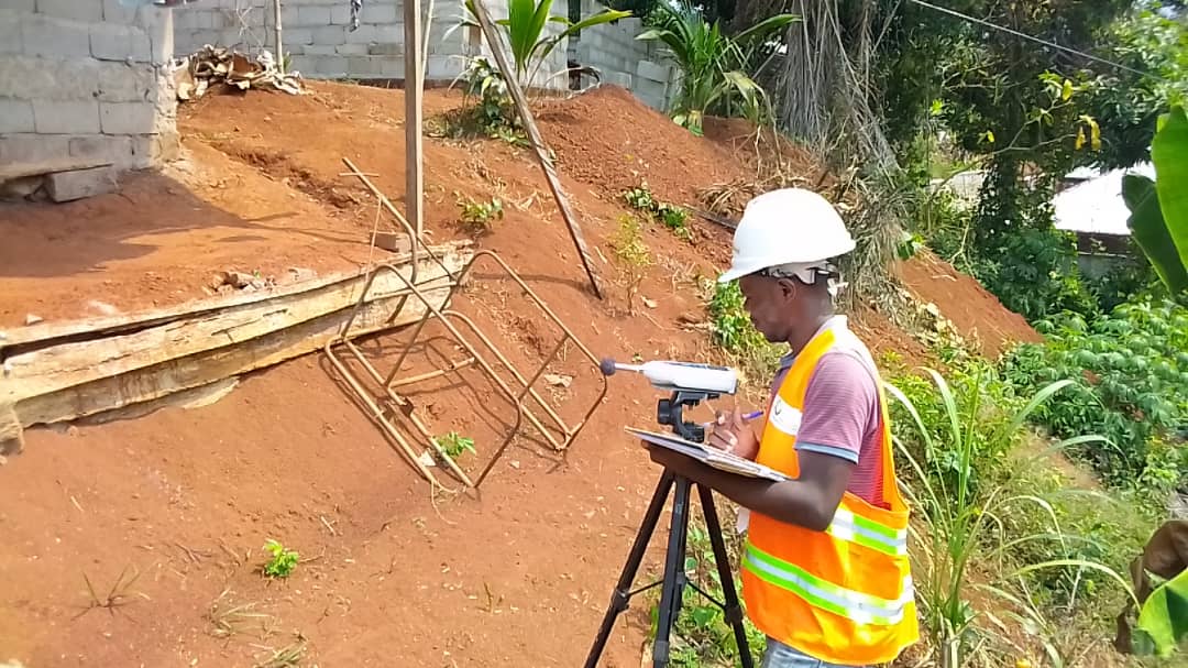 Irinainfos's tweet photo. Analyses des paramètres environnementaux air, bruit, eau, dans le cadre de l'EIES détaillée du projet de gestion durable du bassin versant de la Womangue(Limbe) en vue de la réduction de risques d'innondations &de glissement de terrain.
#AirPollution #noiseanalysis #wateranalysis https://t.co/oiaSvmb716