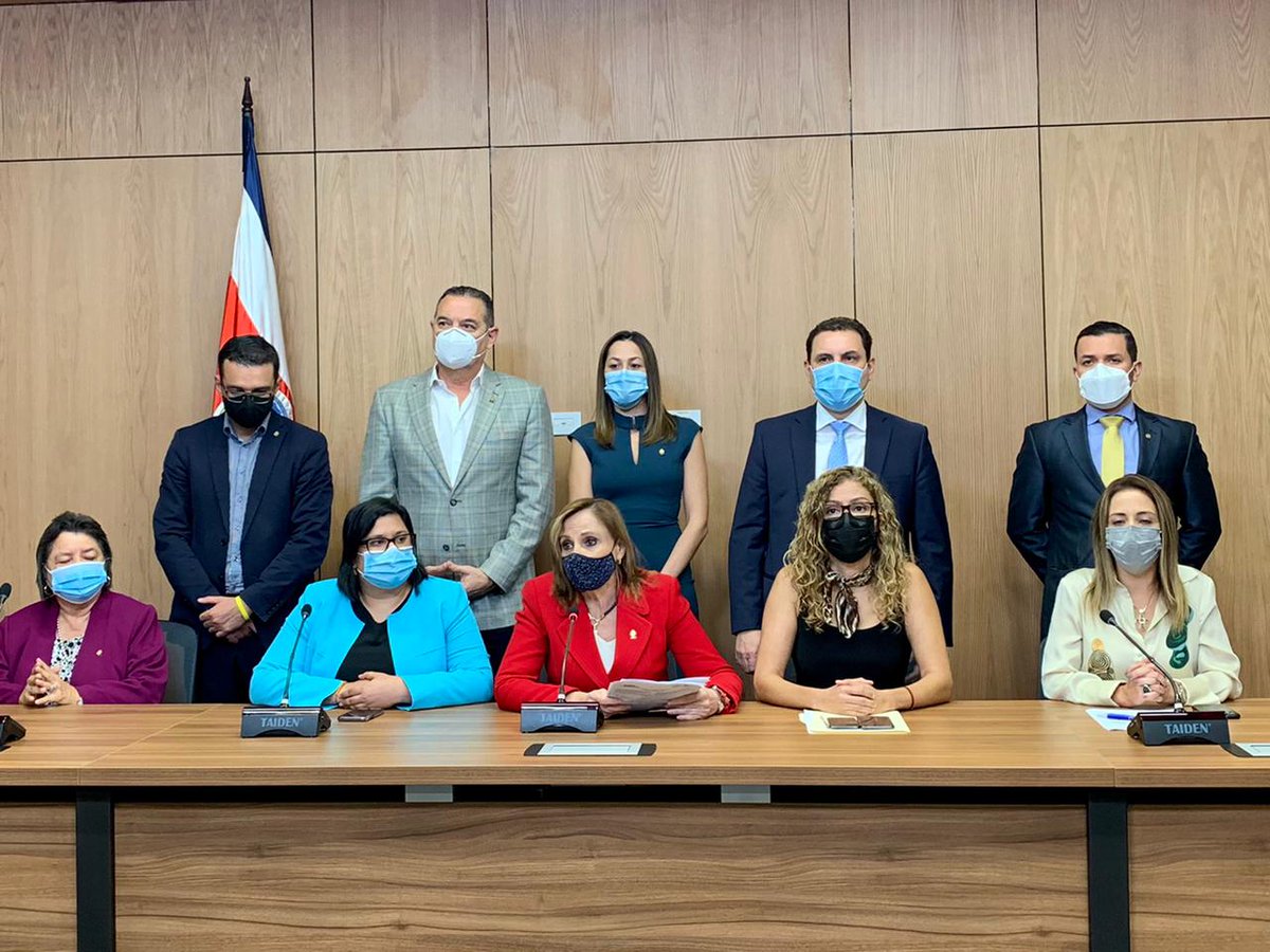 MonumentalCR's tweet photo. Grupo de diputados urge al Gobierno convocar proyecto para legalizar uso del cáñamo y cannabis para uso medicinal https://t.co/f76NbRADFI #NM935 https://t.co/v52COtL7SV