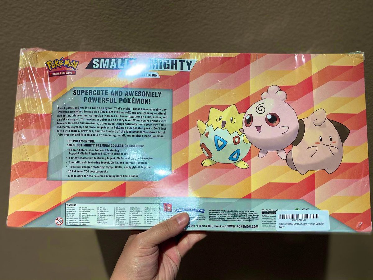 PokemonPulls's tweet photo. Couldn’t resist the box and promo card. Pulls weren’t very kind but the promo items are fantastic!

#PokePulls #PokemonTCG #PokemonCards #Pokemon https://t.co/8rex20EGyp