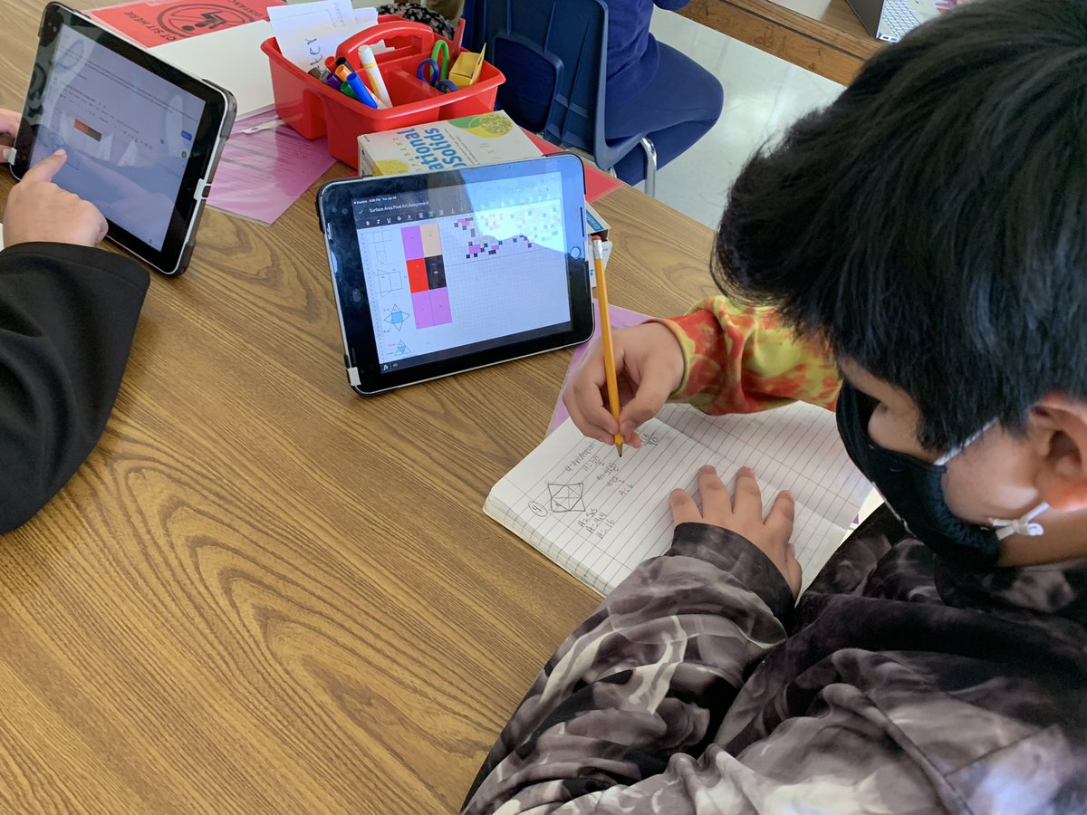 JennNOrtiz12's tweet image. So proud of my students!! They are rocking some lateral and total surface area!  @GPISDSecMath @GPISDTech #pixelart #whatistheimage  #3Dfigures #nets