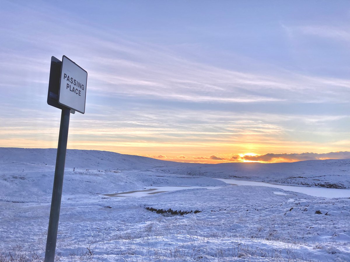 Photos fae today - I've never seen Shetland like this. Very low temps. Drove out to Sandness in the westside - a favourite anyway, but today it was beyond beautiful. I'll do a peerie thread.