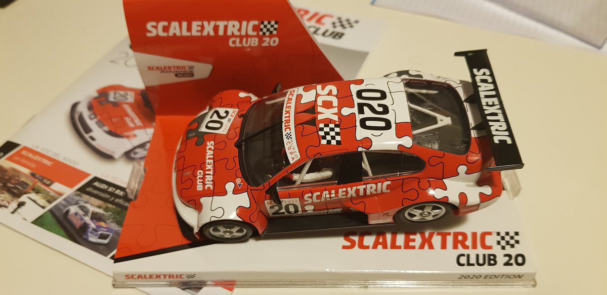 ManoloJCR's tweet photo. Nuevo coche en 《Casa Ratón .: Coches Club Scalextric》es el del #ClubScalextric de @SCALEXTRIC_OFIC. Me encanta. https://t.co/6tP79dOZ1f https://t.co/Z2OUnId0YO