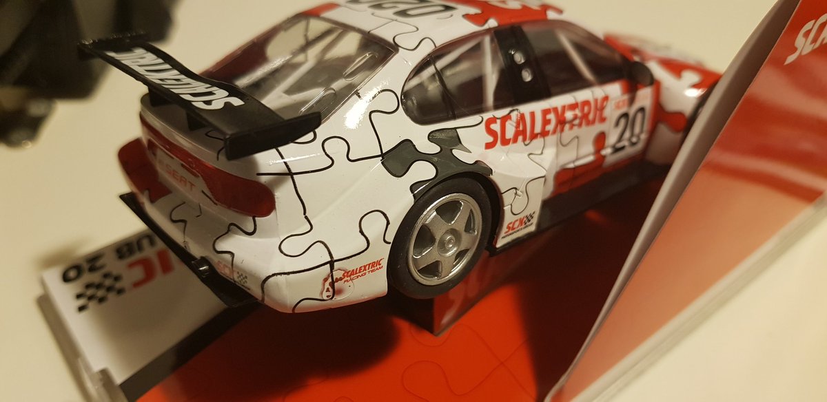 ManoloJCR's tweet photo. Nuevo coche en 《Casa Ratón .: Coches Club Scalextric》es el del #ClubScalextric de @SCALEXTRIC_OFIC. Me encanta. https://t.co/6tP79dOZ1f https://t.co/Z2OUnId0YO