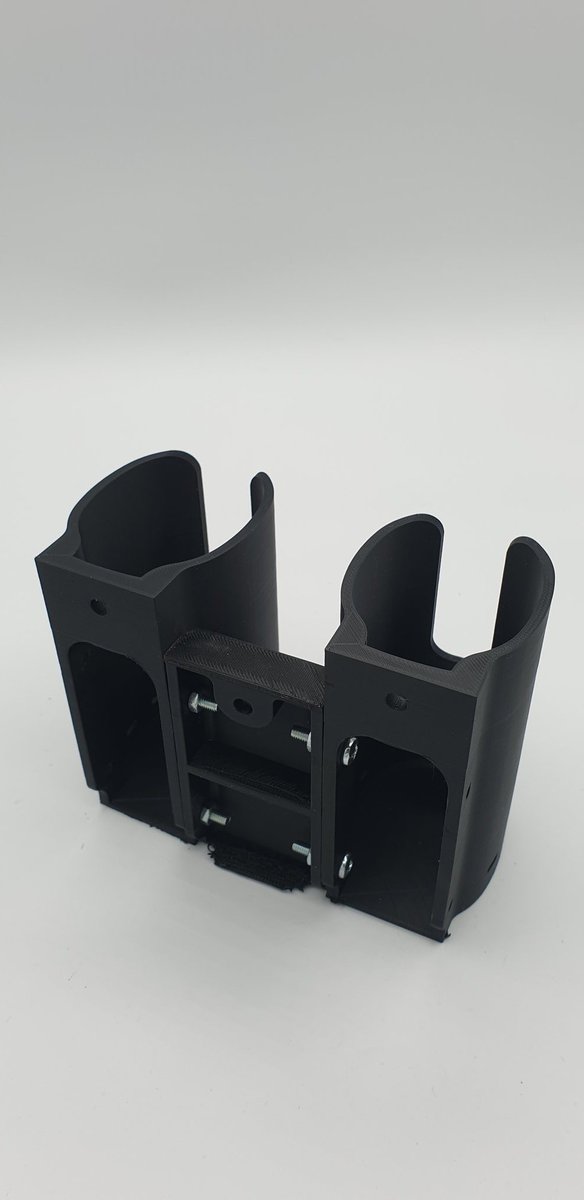 Michael81109480's tweet photo. Made this with my 3d printer and installed over the weekend @OralB #toothbrash #bathroom #3Dprinting #3dprinter #oralb https://t.co/M0dxJbNUeG
