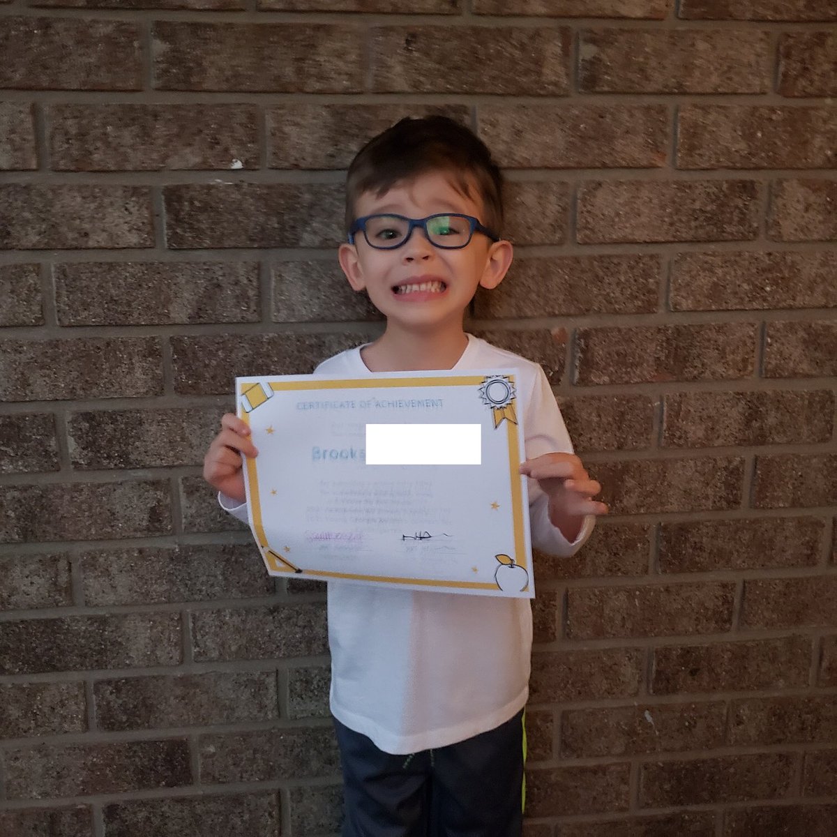 3munkeysmama's tweet photo. ⁦@RichmondHill_PS⁩ is proud to announce our Young Georgia Authors contest winners- Brooks (k) and Daniel (first grade). Way to go, boys! We’re so proud of you! ⁦@crbteach⁩ ⁦@senglishteach⁩ #RHPSistheBEST #primaryschoolauthors https://t.co/XG2b9gd131