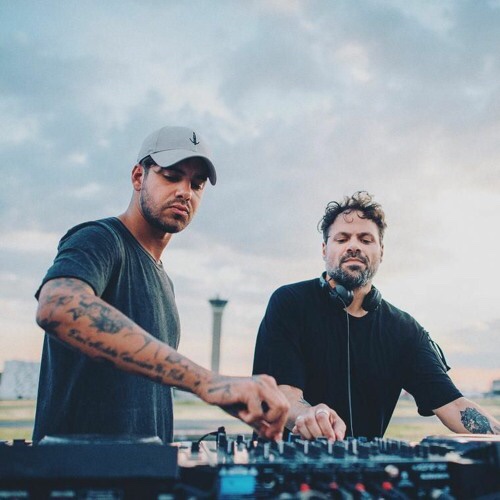 briskadj's tweet photo. Señorxs, pronto estaré haciéndole warmup a este par.
Guarden este tweet para separar su cupo en el backstage salu2. https://t.co/20SPVYMUrV