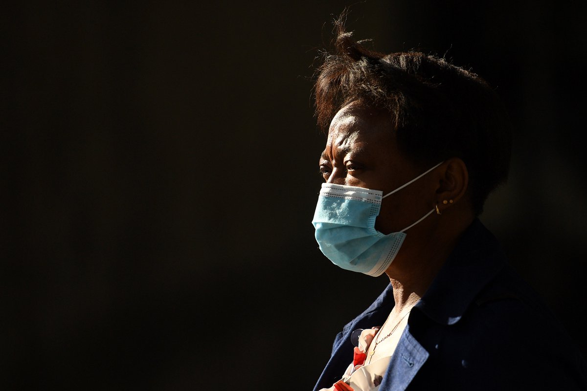 It’s wise to follow a regime of using homemade and cloth masks when engaging in outdoor activities such as walking the dog or going to the farmer’s market.When you’re going to be spending time indoors or in public transportation, put on a disposable mask  http://trib.al/9gbqte3&nbsp;