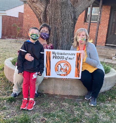 knsbiggs's tweet photo. We are so proud of Greysen! #iamwfisd #IamMilam #milammemories #BeTheLight https://t.co/5NPYrk0iI6