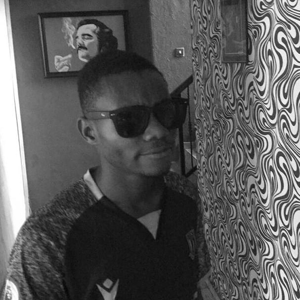 Blexoon1's tweet photo. #NewProfilePic https://t.co/C1ArpAoQga