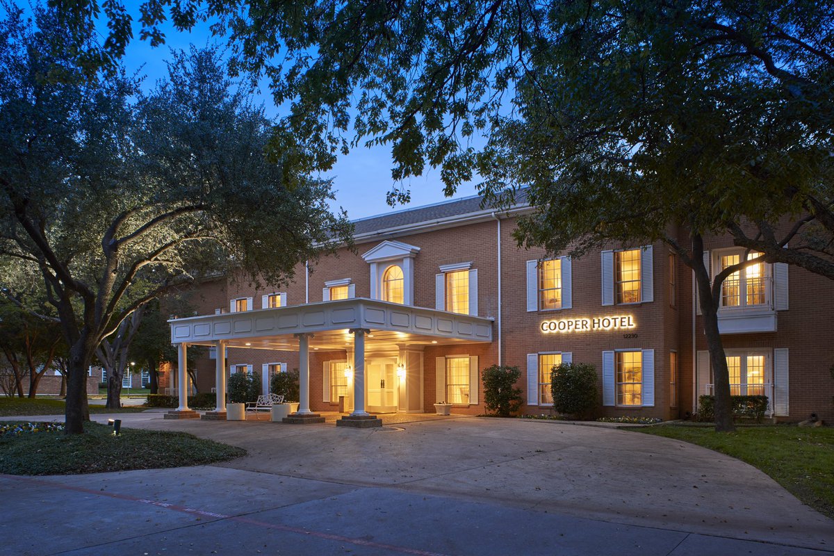 CooperAerobics's tweet photo. Safe #meetings. Read why one #meetingplanner was pleased with a recent group meeting at #CooperHotel—rated #2 of Dallas hotels on @TripAdvisor.
#traveltuesday #travel #tripadvisor #dallashotel #dfwhotel #safestays #conferences #businesshotel #guestreview https://t.co/PkItD7N8u5