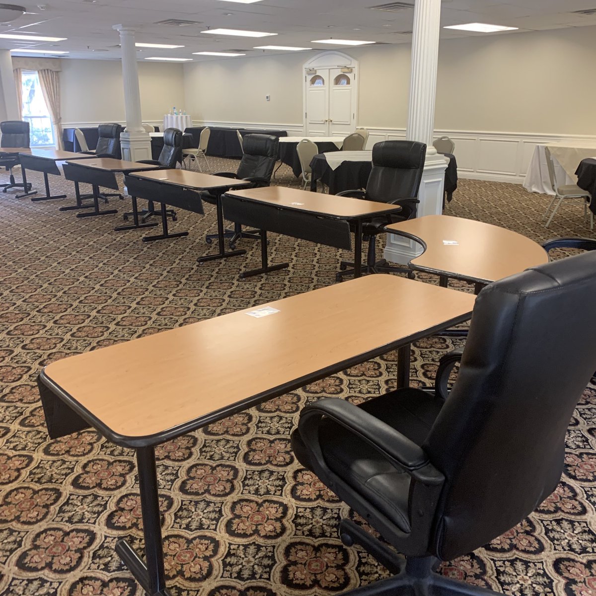 CooperAerobics's tweet photo. Safe #meetings. Read why one #meetingplanner was pleased with a recent group meeting at #CooperHotel—rated #2 of Dallas hotels on @TripAdvisor.
#traveltuesday #travel #tripadvisor #dallashotel #dfwhotel #safestays #conferences #businesshotel #guestreview https://t.co/PkItD7N8u5