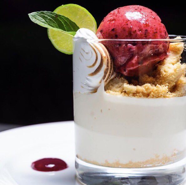 Disfruta de los espacios al aire libre que ofrece Bistro 83 San Ángel para que disfrutes de tus platillos favoritos.
#mesasegura #reactivarsinarriesgar #sirviendoaméxico #méxicounido #cdmx #queremoscomer #medidaspreventivas #medidascovid #reapertura #restaurante https://t.co/BTzbSYjcsF