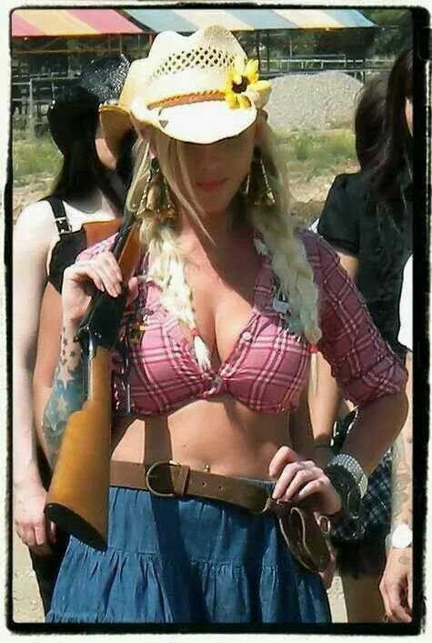 Maria Brink (Jericho) Parody. tweet media