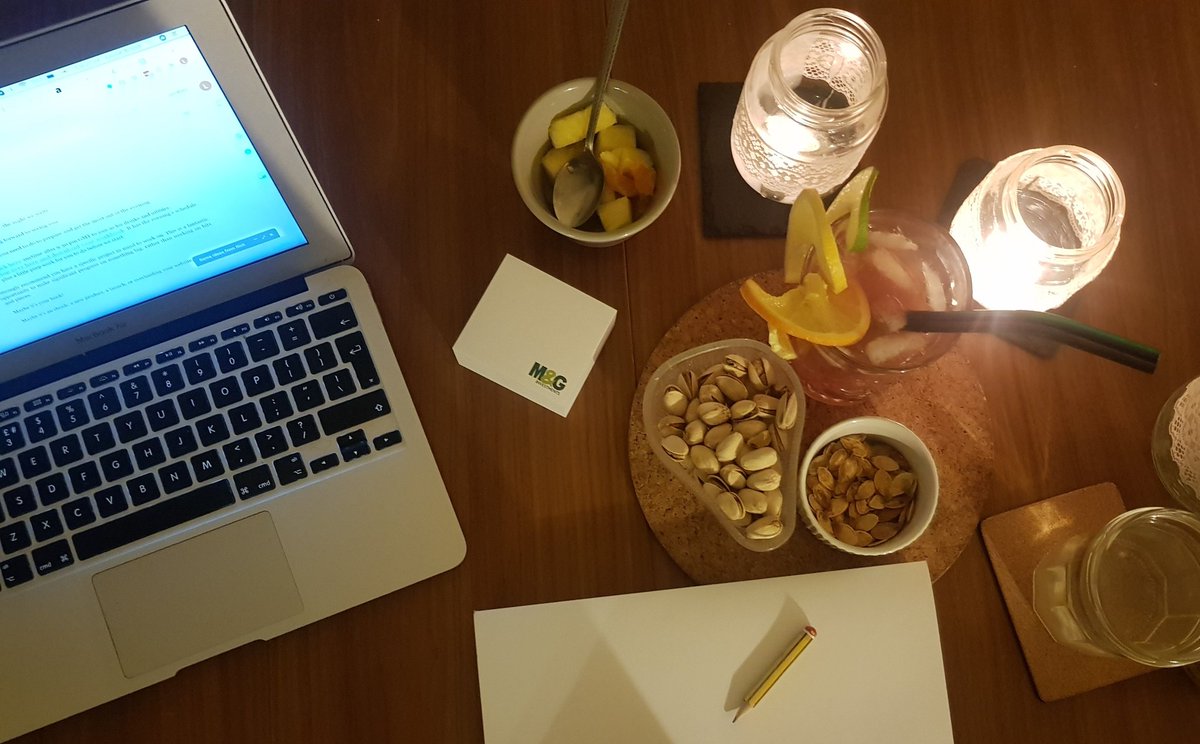 Sprint one went super fast. I've got 900 words written for a new mini book I'm working on. Snacks and drinks are much needed to get me through to 2am. #writerscommunity #teammoxie #moxiewritenight
Let's see if see it two can beat my 900 words, 40 mins left on the timer....