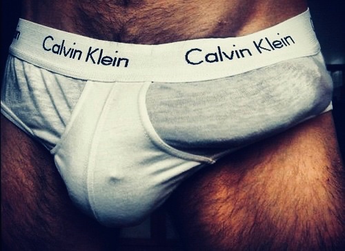 Beardguy69's tweet photo. Briefs or boxers? https://t.co/CrQWxH8Fvf