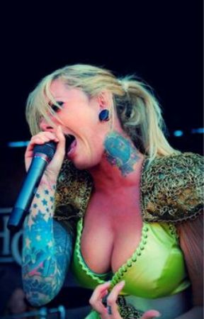 Maria Brink (Jericho) Parody. tweet media