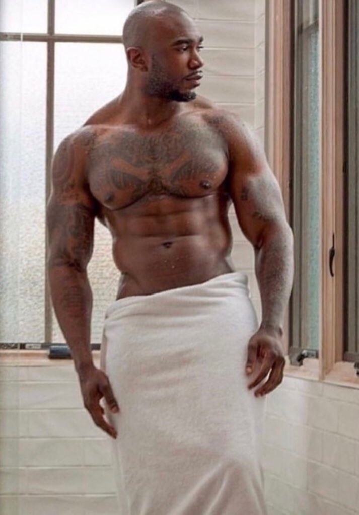 MaleMediaMind's tweet photo. #M3APB If you know who these subjects are, tag them in the comments. M3 followers love to know their online crushes. Please help us out. #bearedblackmen #bigdude #malemediamind #musclebear #ThickBoyProblems #beardgang https://t.co/jQJV6dwnXv